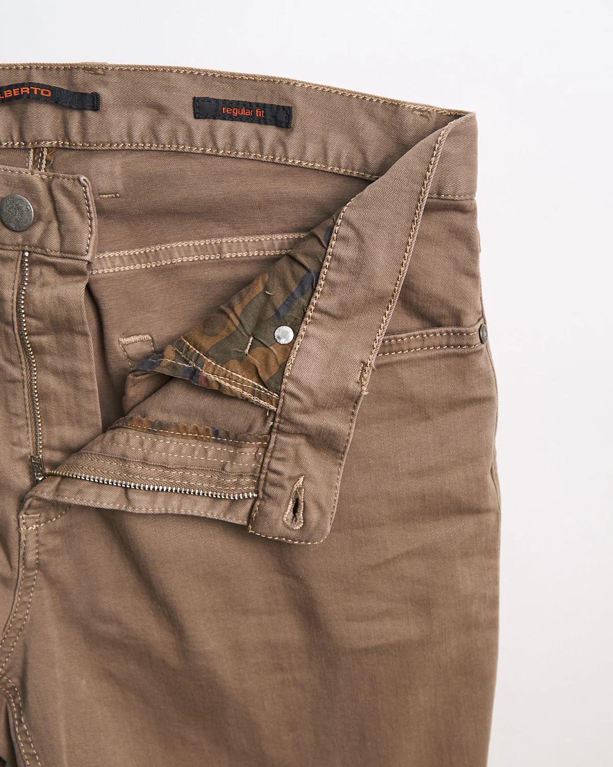 'Pipe' Regular Fit Super Stretch Vintaged Denim - Image 4