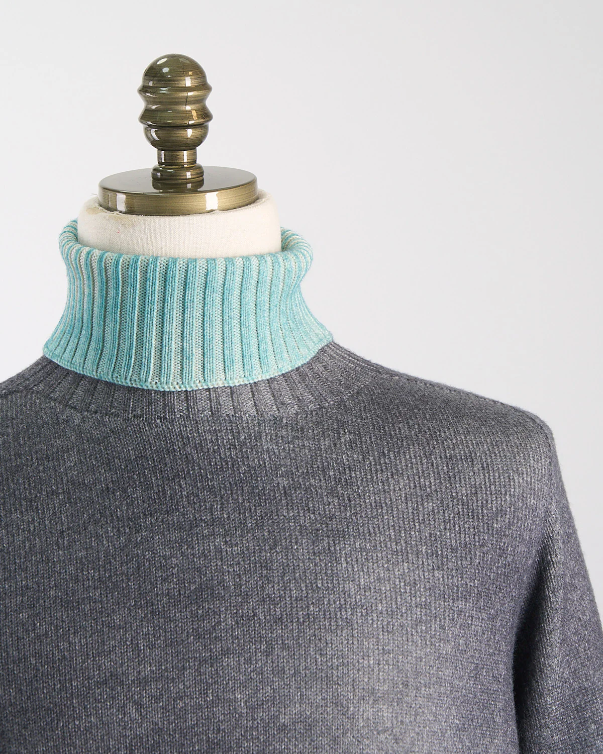 Reversable, Double Airbrush, 7 Gauge, 100% Merino, Turtleneck Sweater - Image 2