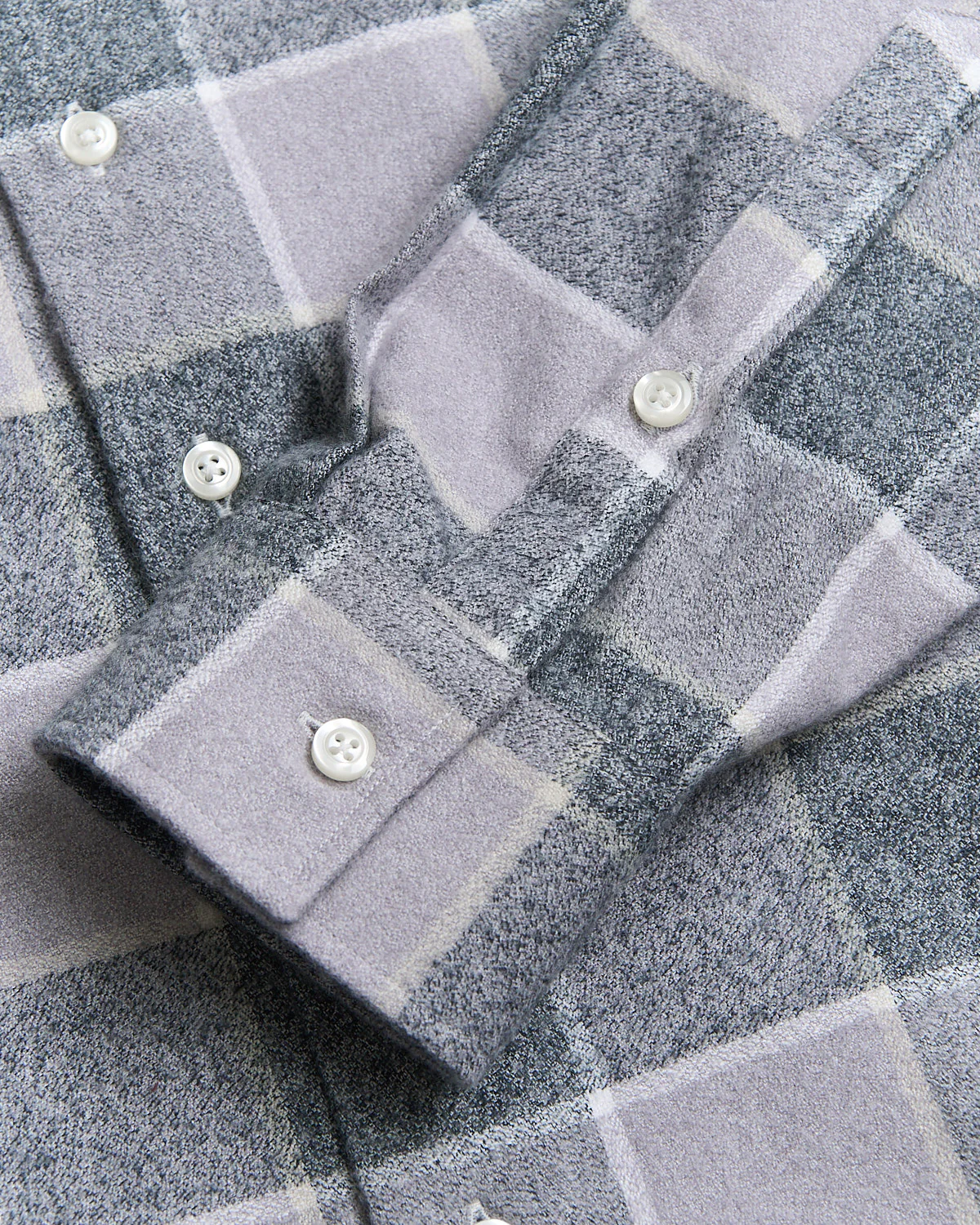 'Mammoth Flannel' Platinum Plaid Crepe Flannel Shirt - Image 3
