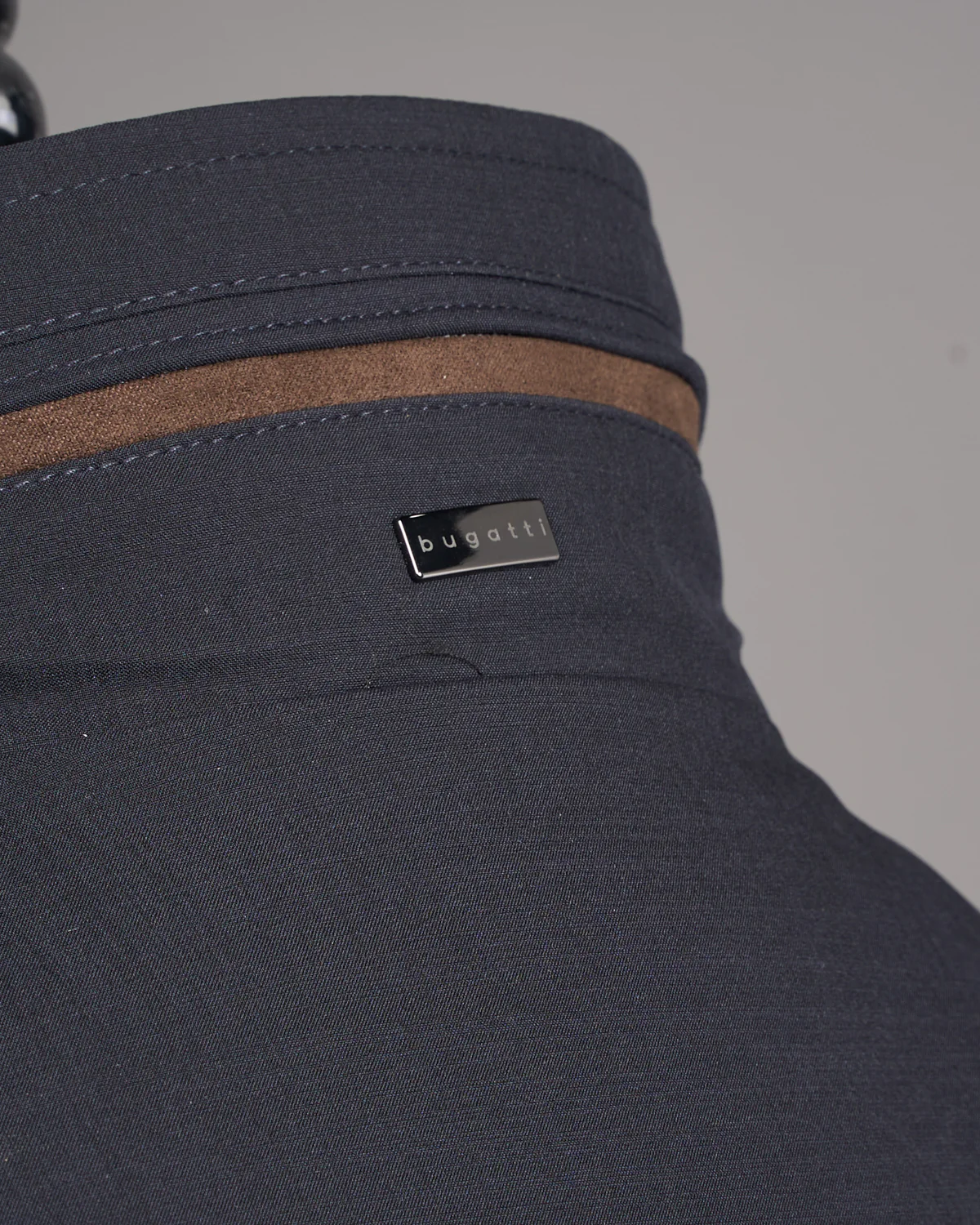 Performance Travel Hybrid Fall & Winter Jacket - Image 5