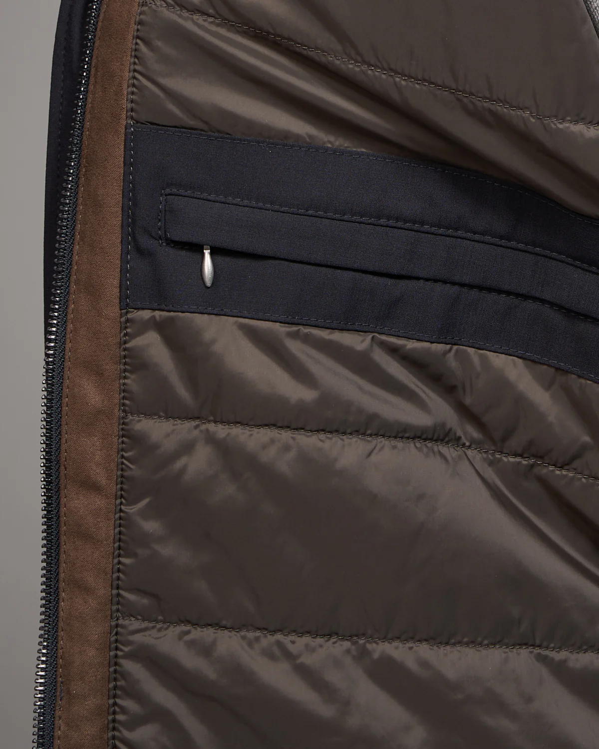 Performance Travel Hybrid Fall & Winter Jacket - Image 9