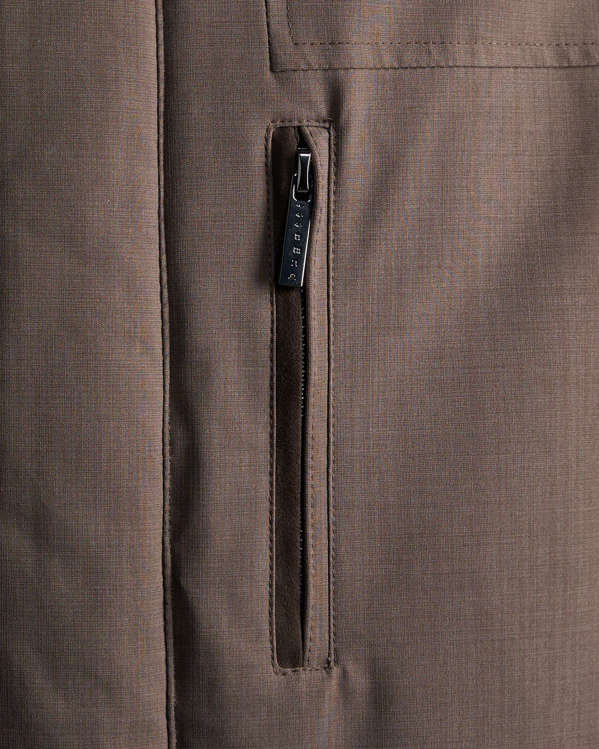 Performance Travel Hybrid Fall & Winter Jacket - Image 7
