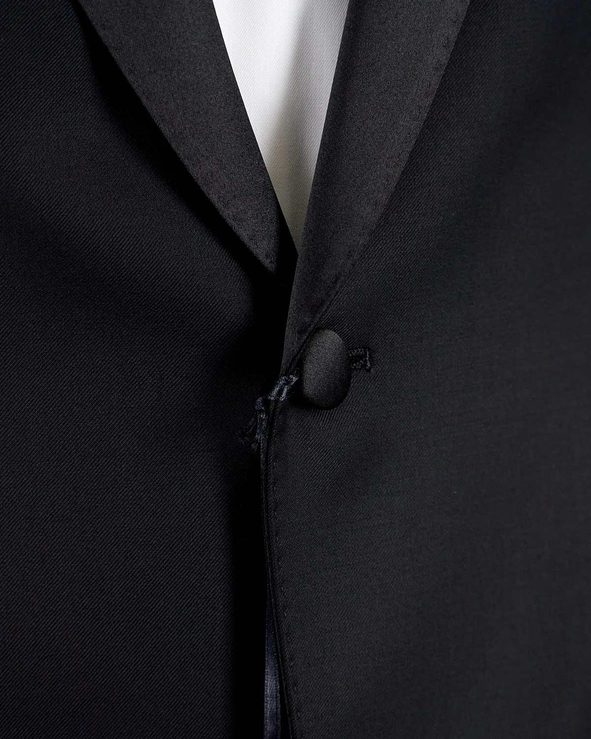 'Taylor' Black Peak Lapel Tuxedo Jacket - Image 5