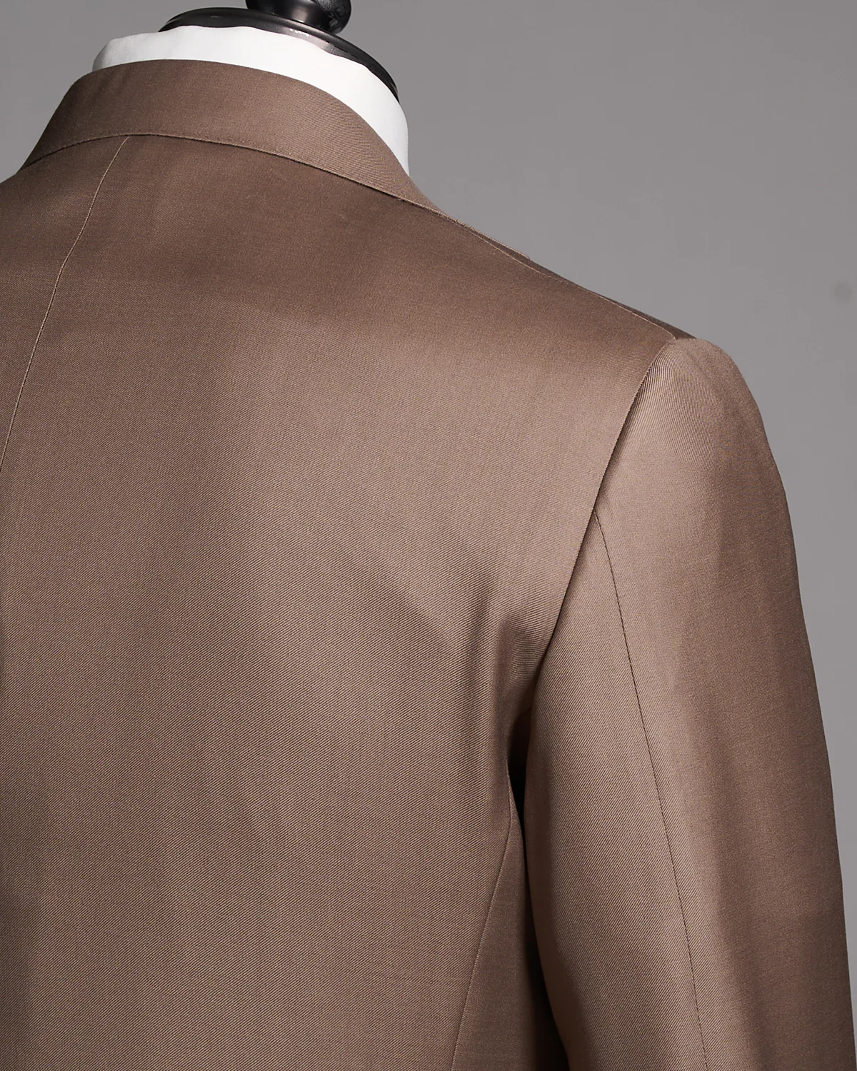 Super 130's Wool Taupe Suit - Image 3