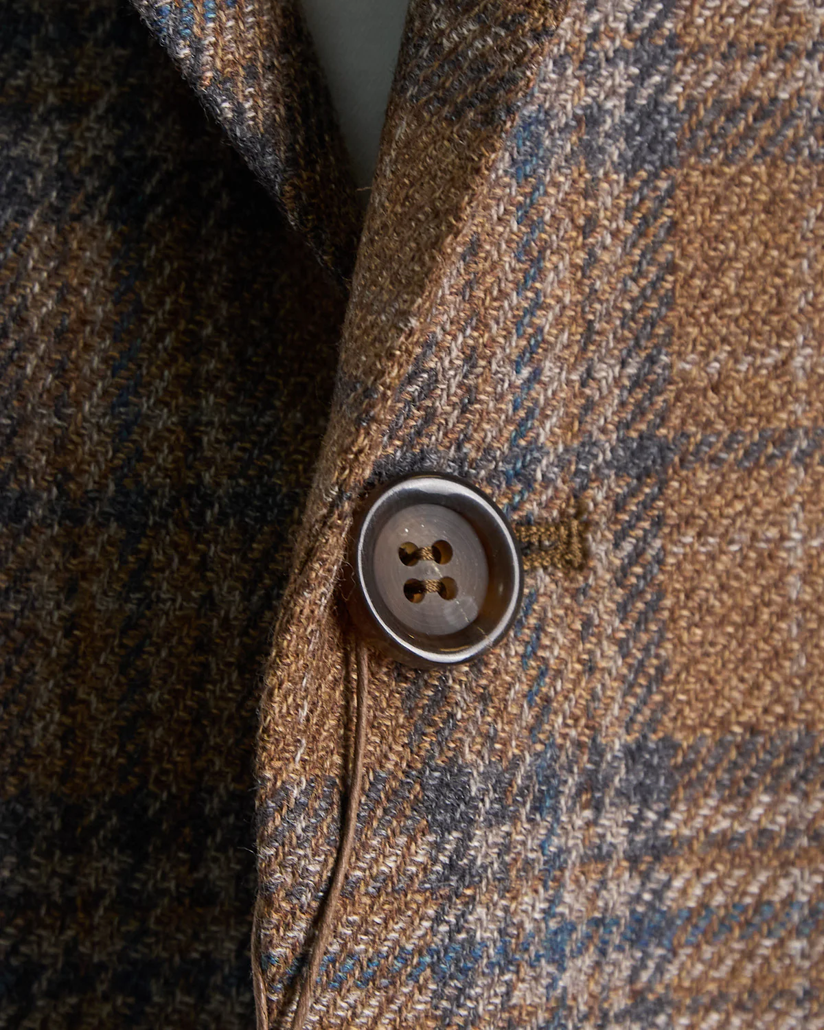 Wool & Silk Elegant Plaid Soft Constructed 'Kei' Jacket - Image 4