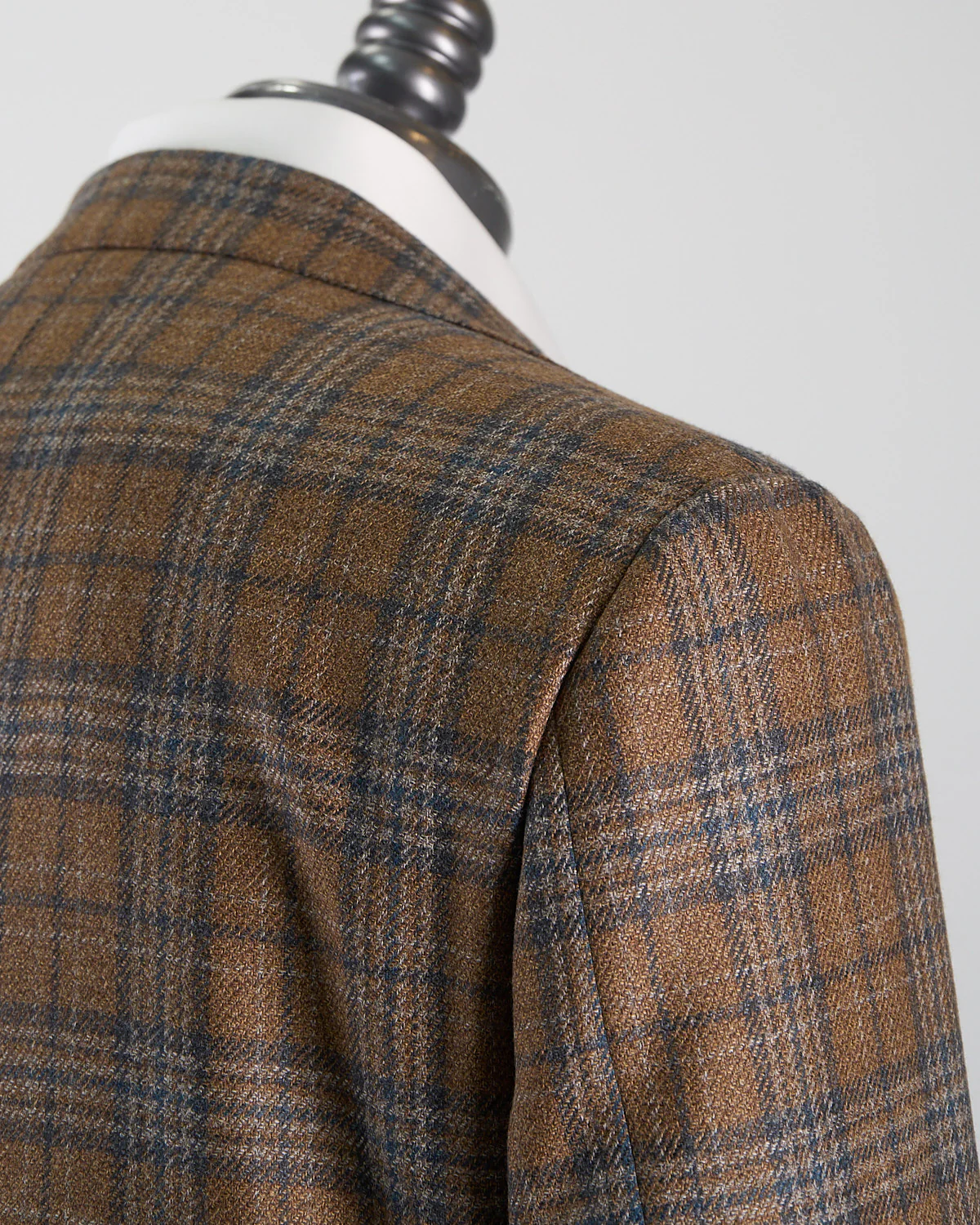 Wool & Silk Elegant Plaid Soft Constructed 'Kei' Jacket - Image 8