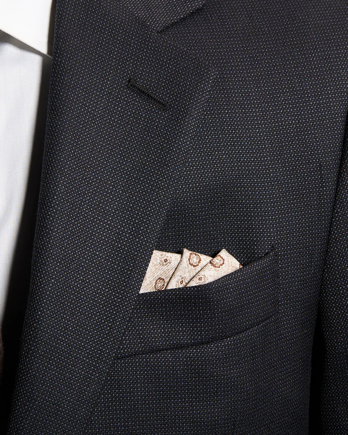 Nailhead Two Tone Suit - Image 6