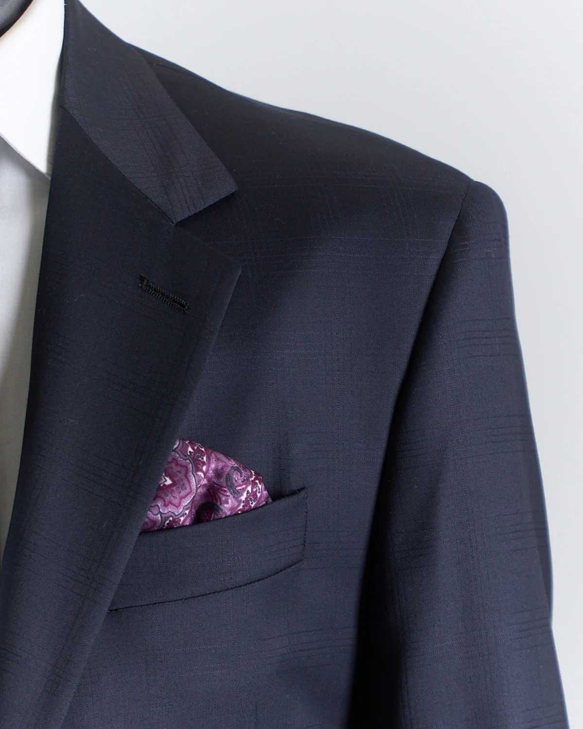 Tone On Tone Jacquard Check Super 110's Stretch 'Gibson' Regular Fit Suit - Image 3