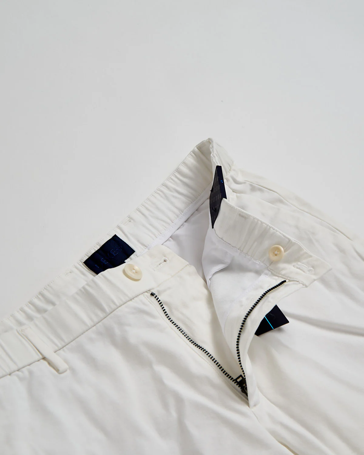 Luxeflex Stretch 'Oasis' Shorts - Image 3
