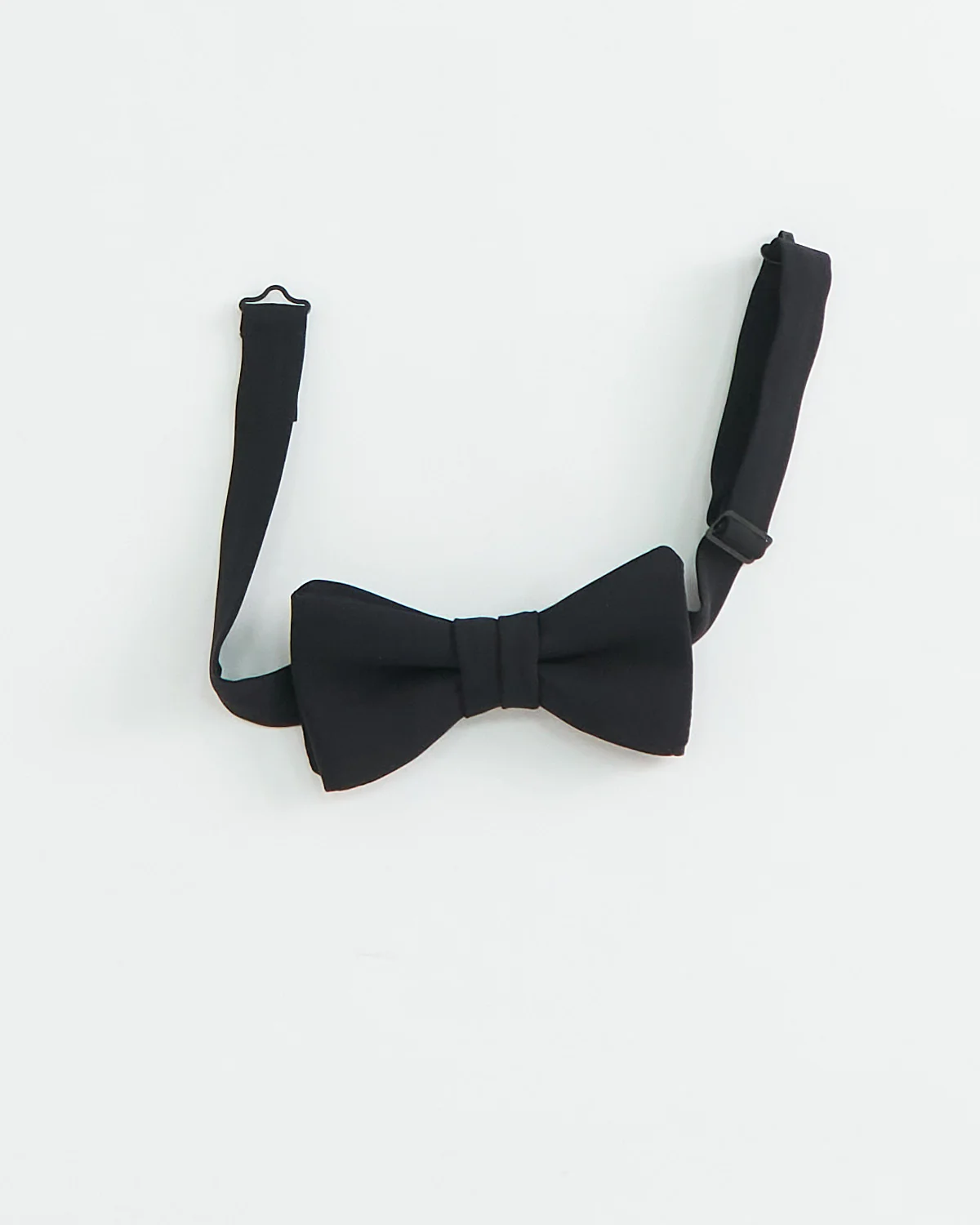 Satin Silk Pre-Tied Bowtie - Image 3