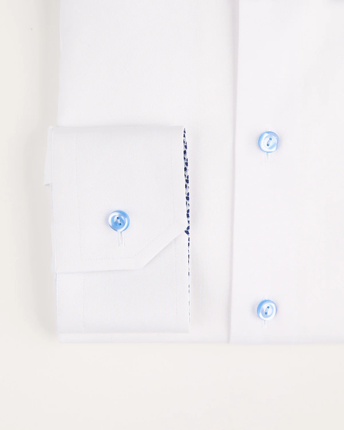 Contemporary White Solid Signature Twill Geometric Effect Shirt - Image 3