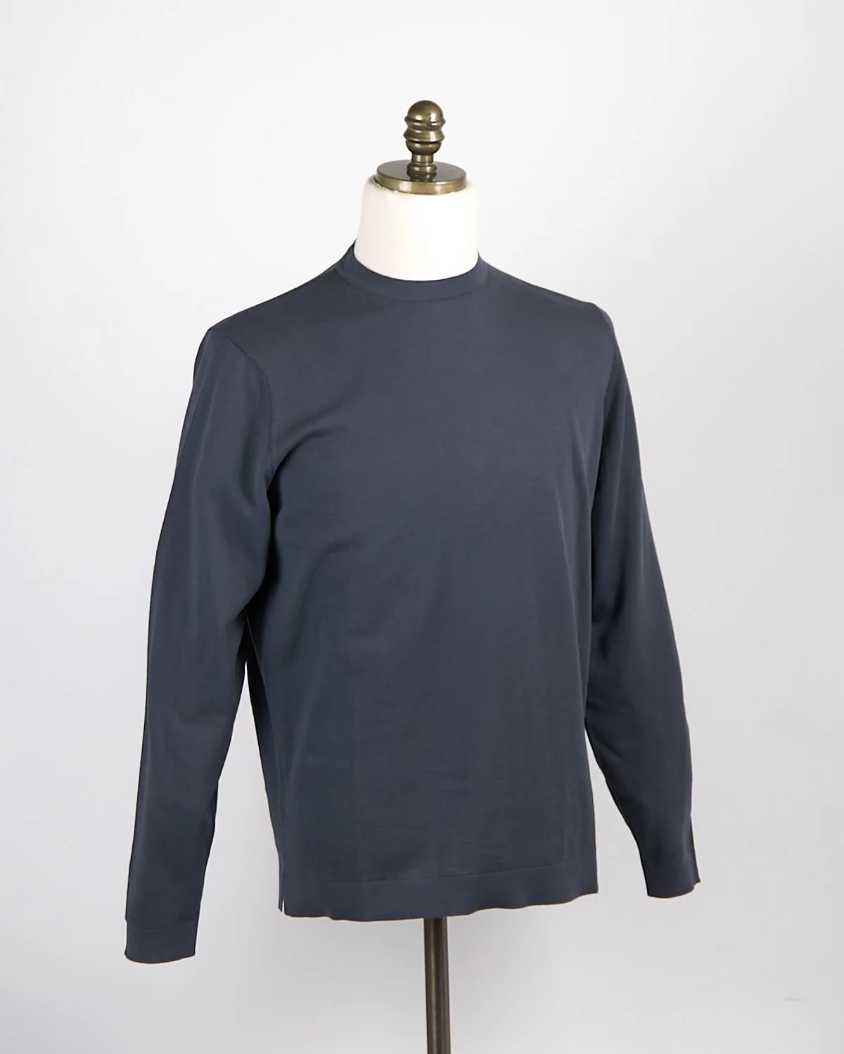 Dark Grey Straight Bottom Fine Knit Long Sleeve Crewneck