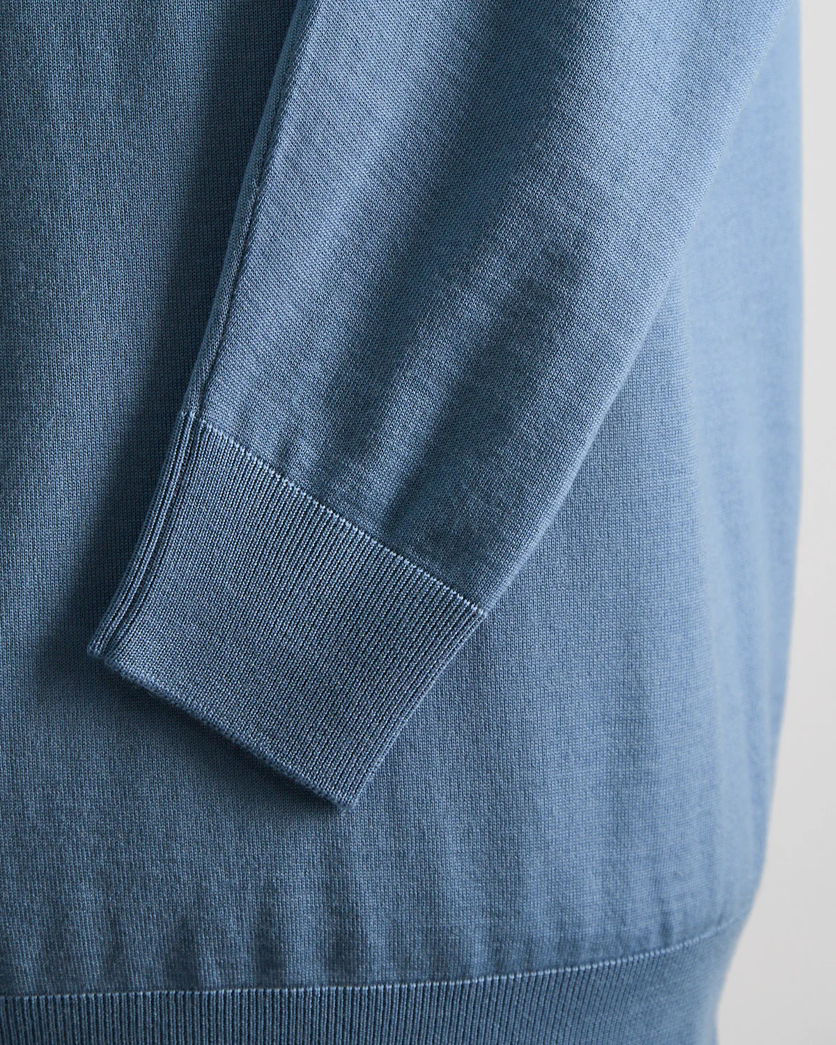 Elegant All-Season Fine Merino Crewneck - Image 6