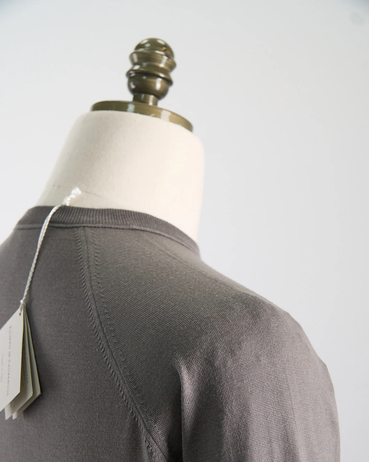 Elegant All-Season Fine Merino Crewneck - Image 3