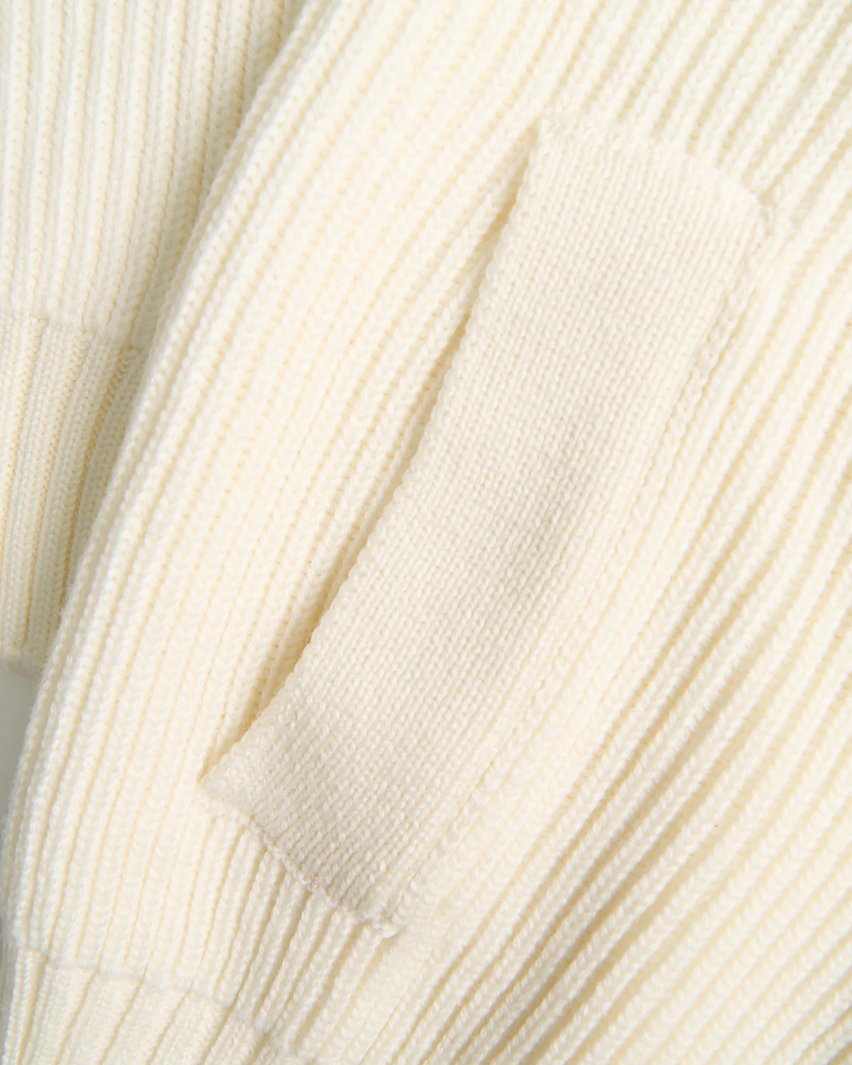 Super Soft Merino 7 Gauge Full Button Blouson Cardigan - Image 5