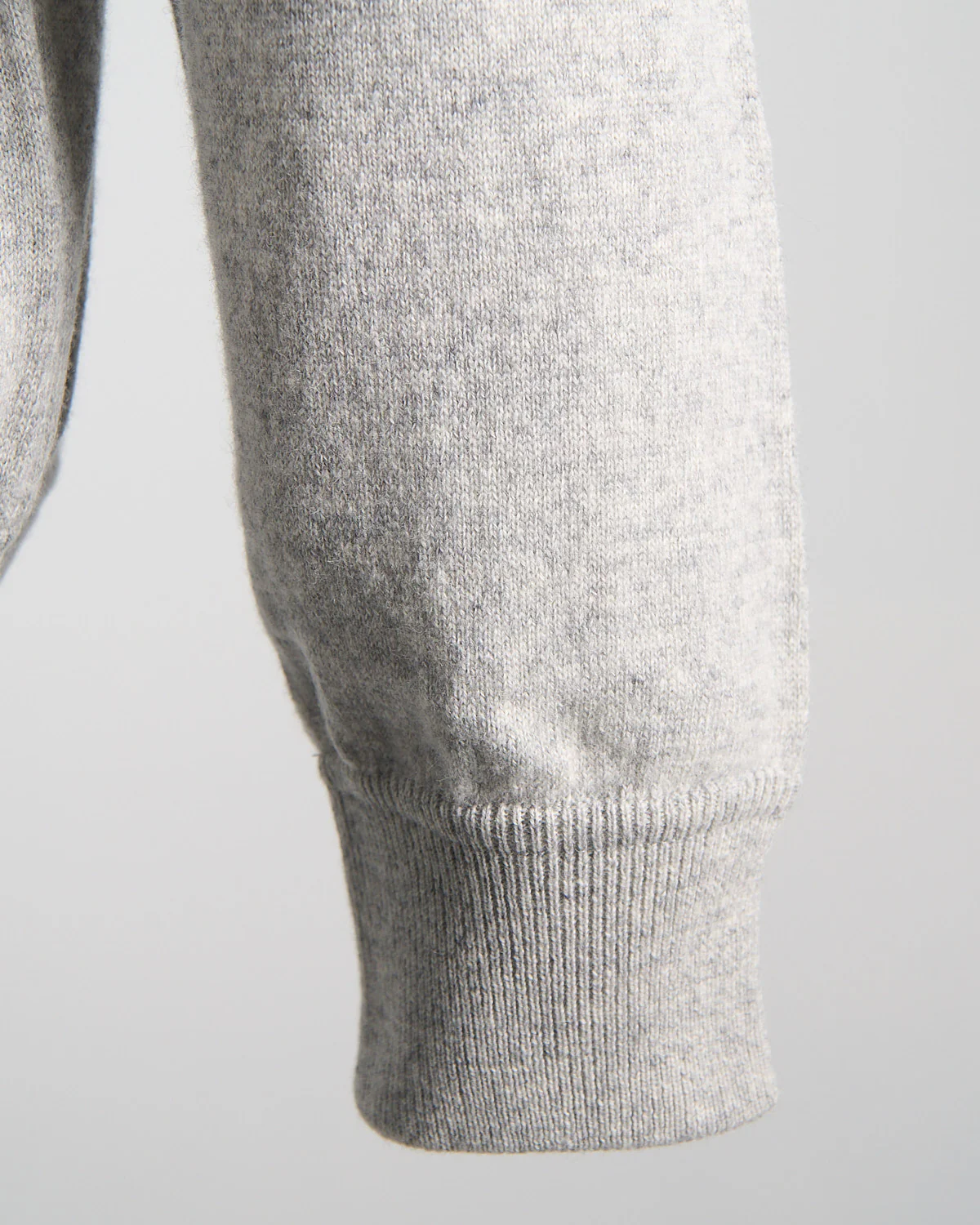 Wardrobe Staple Cashmere Blend Raglan Crewneck Casual Sweater - Image 4