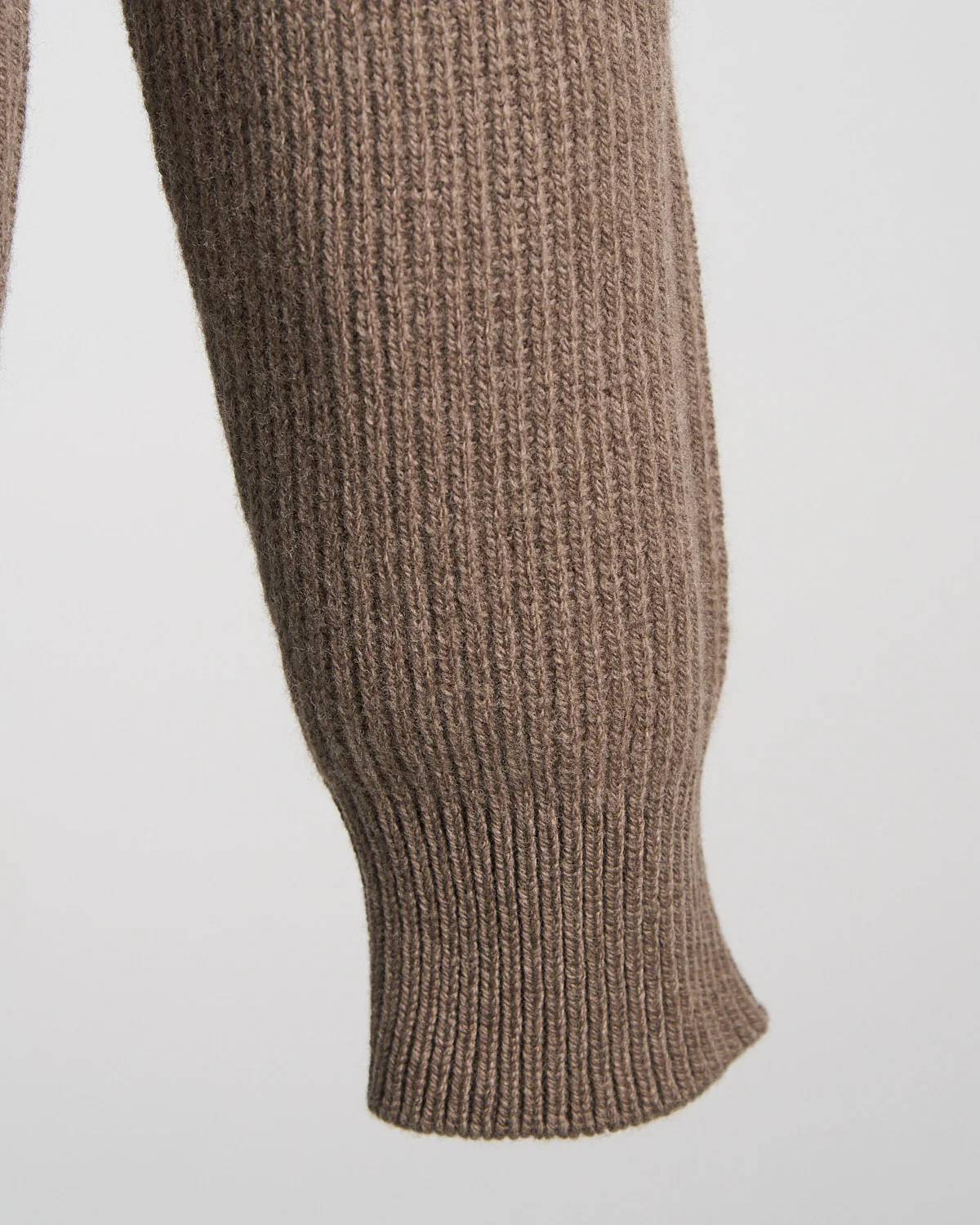Wardrobe Staple Cashmere Blend Ribbed Quarter Zip Sweater - Image 7