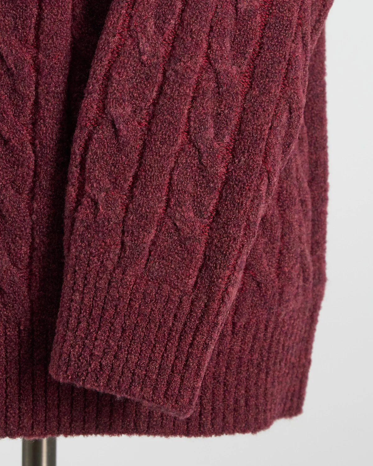 Plush Comfy Cableknit Crewneck Sweater - Image 4