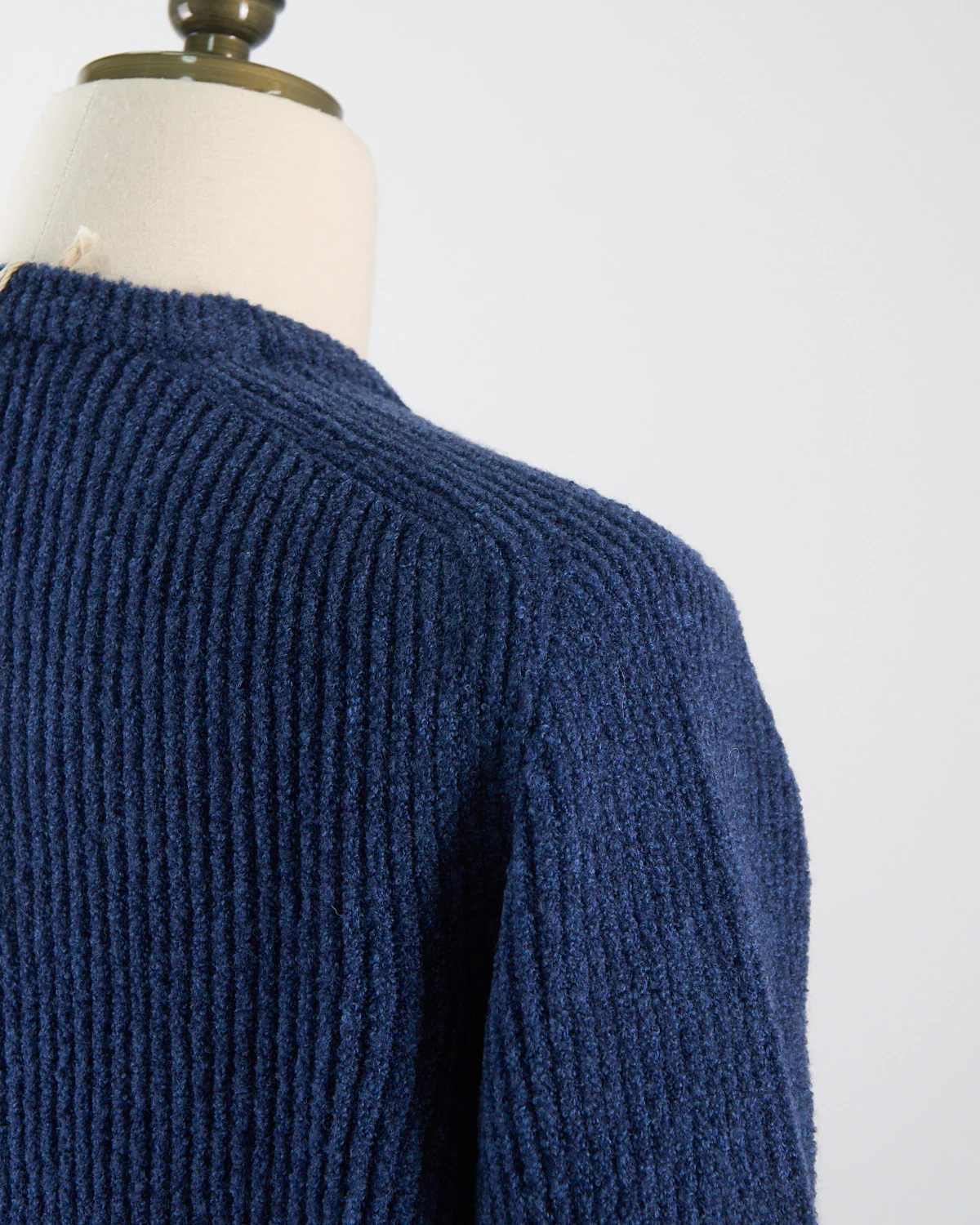 Plush Comfy Ribbed Sweater - Image 5
