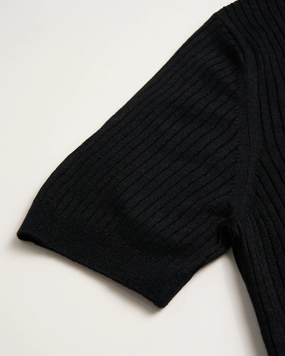 Cotton & Linen Ribbed Fine Knit Polo - Image 4