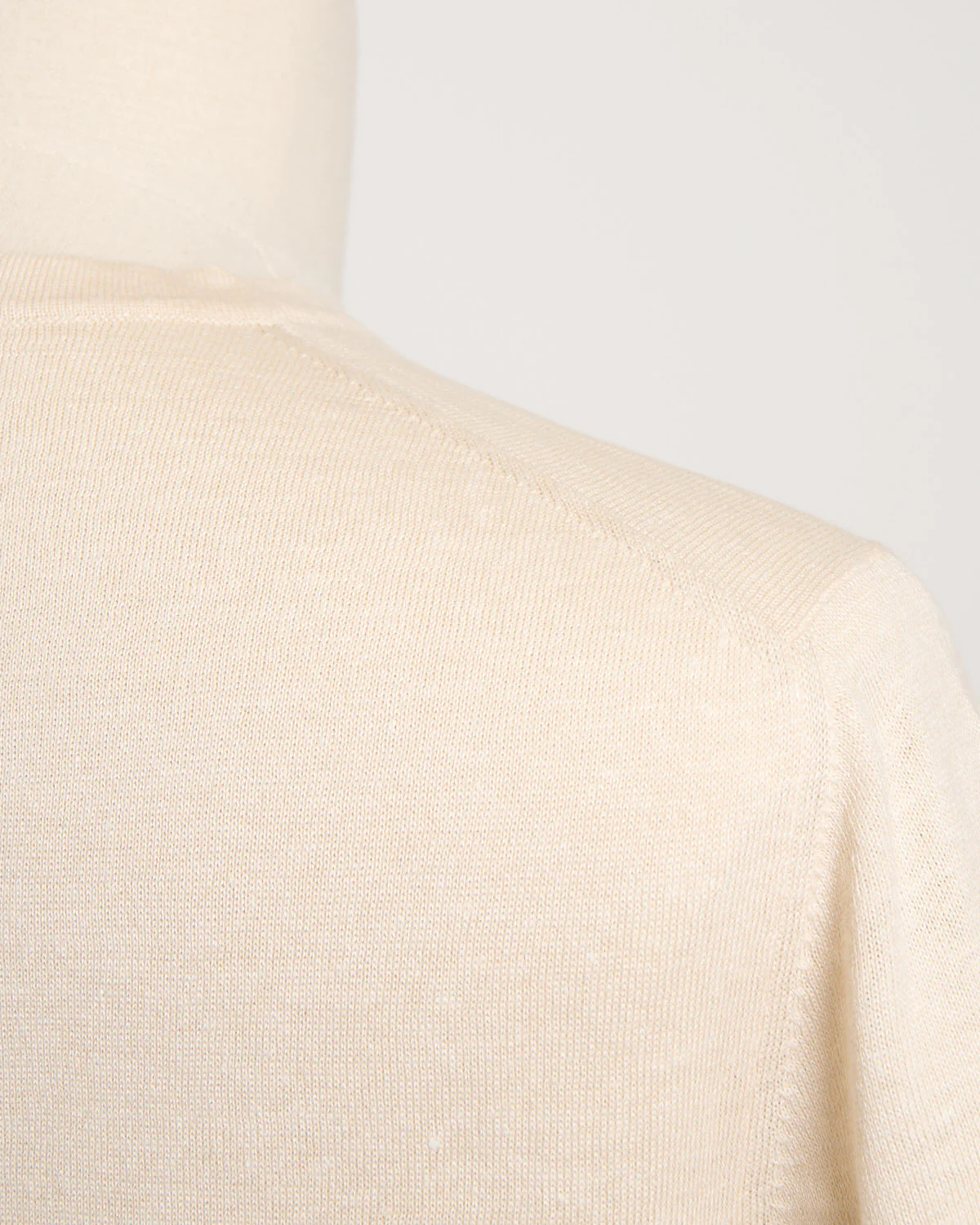 Linen & Cotton Fine Knit T-Shirt - Image 4