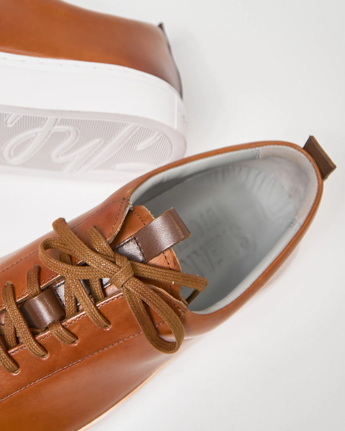 Sneaker 1 - Tan Handpainted - Image 7