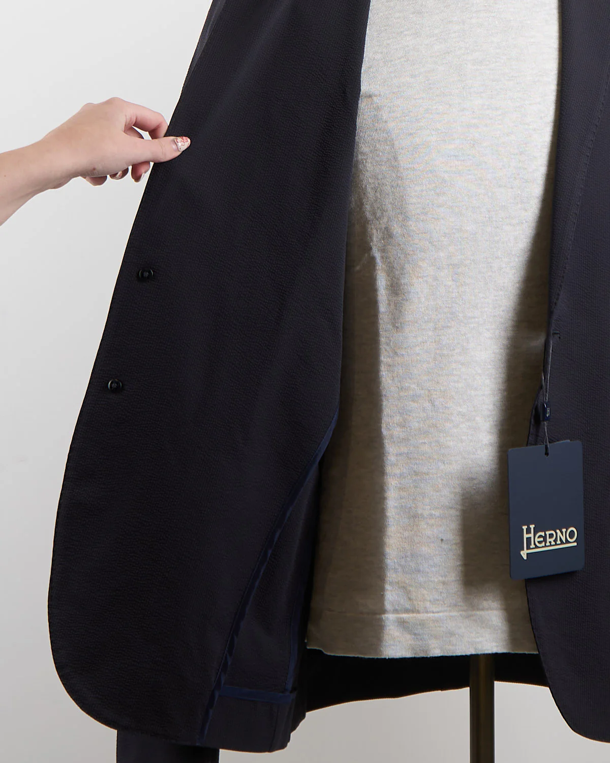 Seersucker Two-Button Blazer - Image 5
