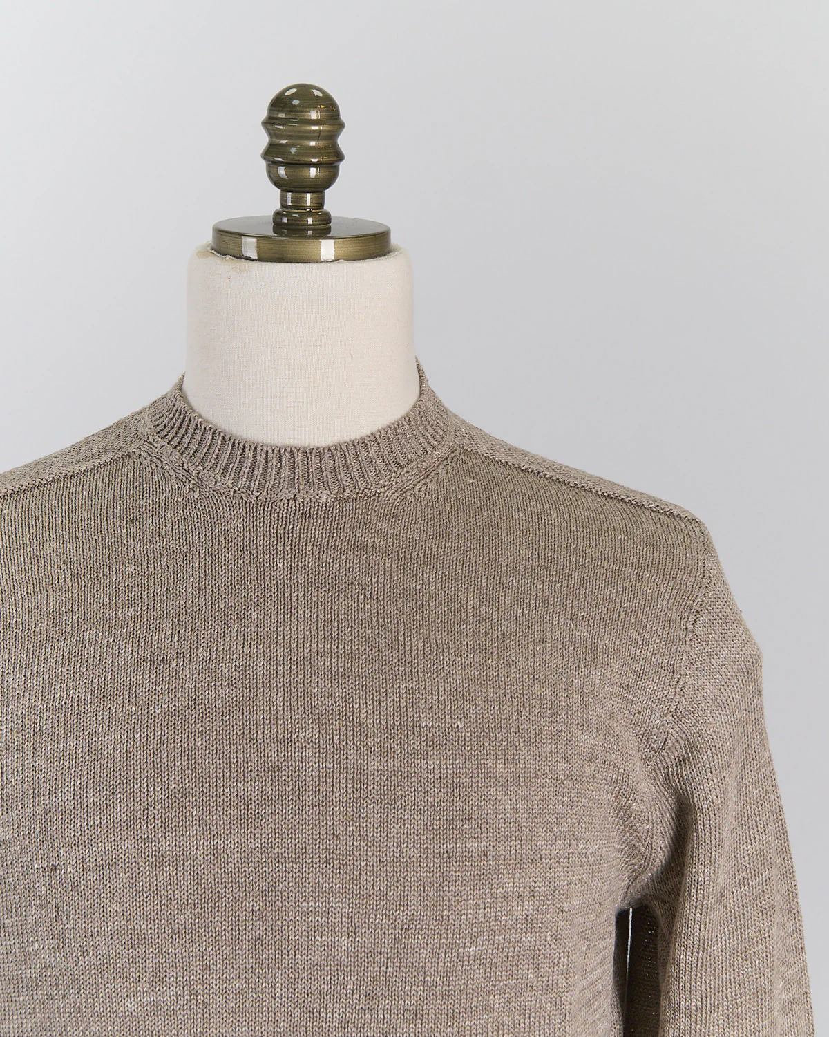 100% Washed Linen Stretch Crewneck - Image 2