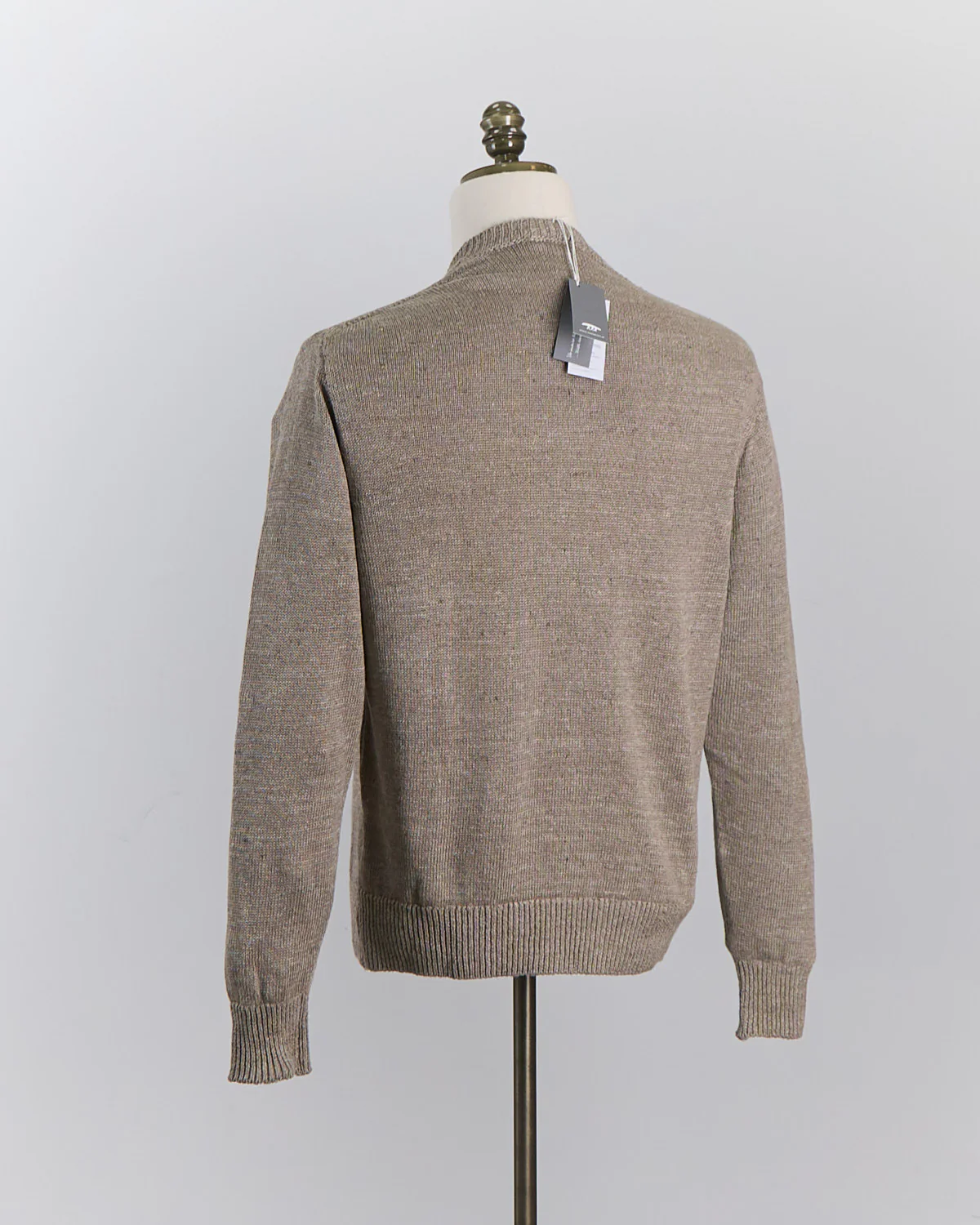 100% Washed Linen Stretch Crewneck - Image 6