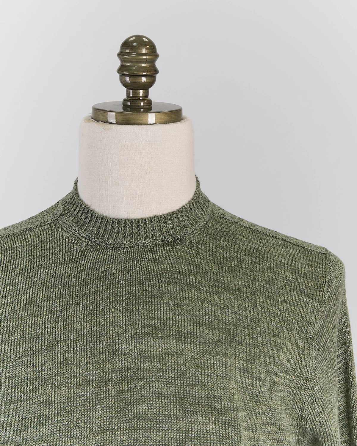 100% Washed Linen Stretch Crewneck - Image 2