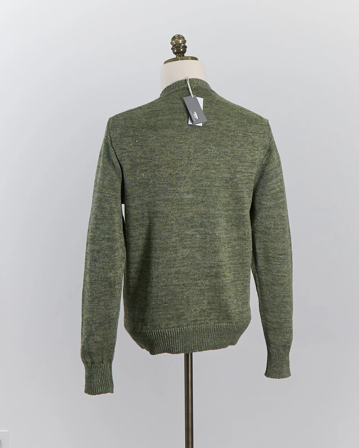 100% Washed Linen Stretch Crewneck - Image 6