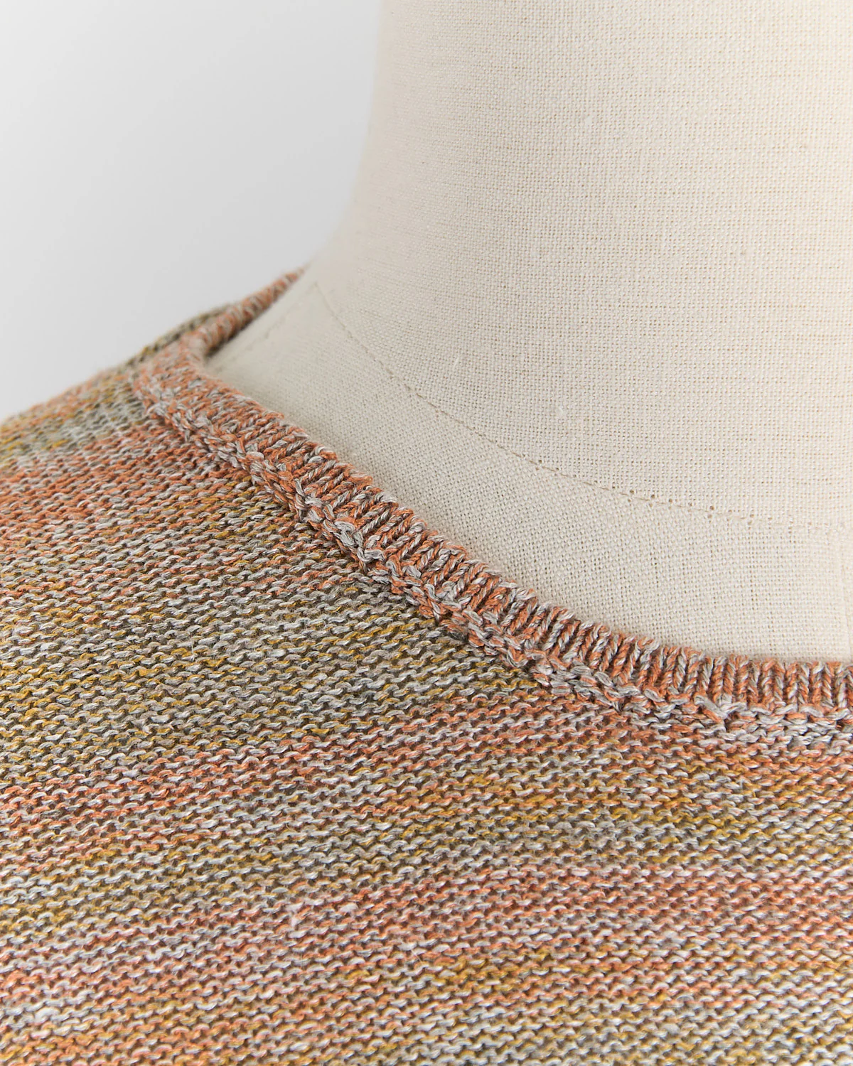 Bun Na Spreire Shadow Multicolour Stripe Linen Crewneck - Image 3