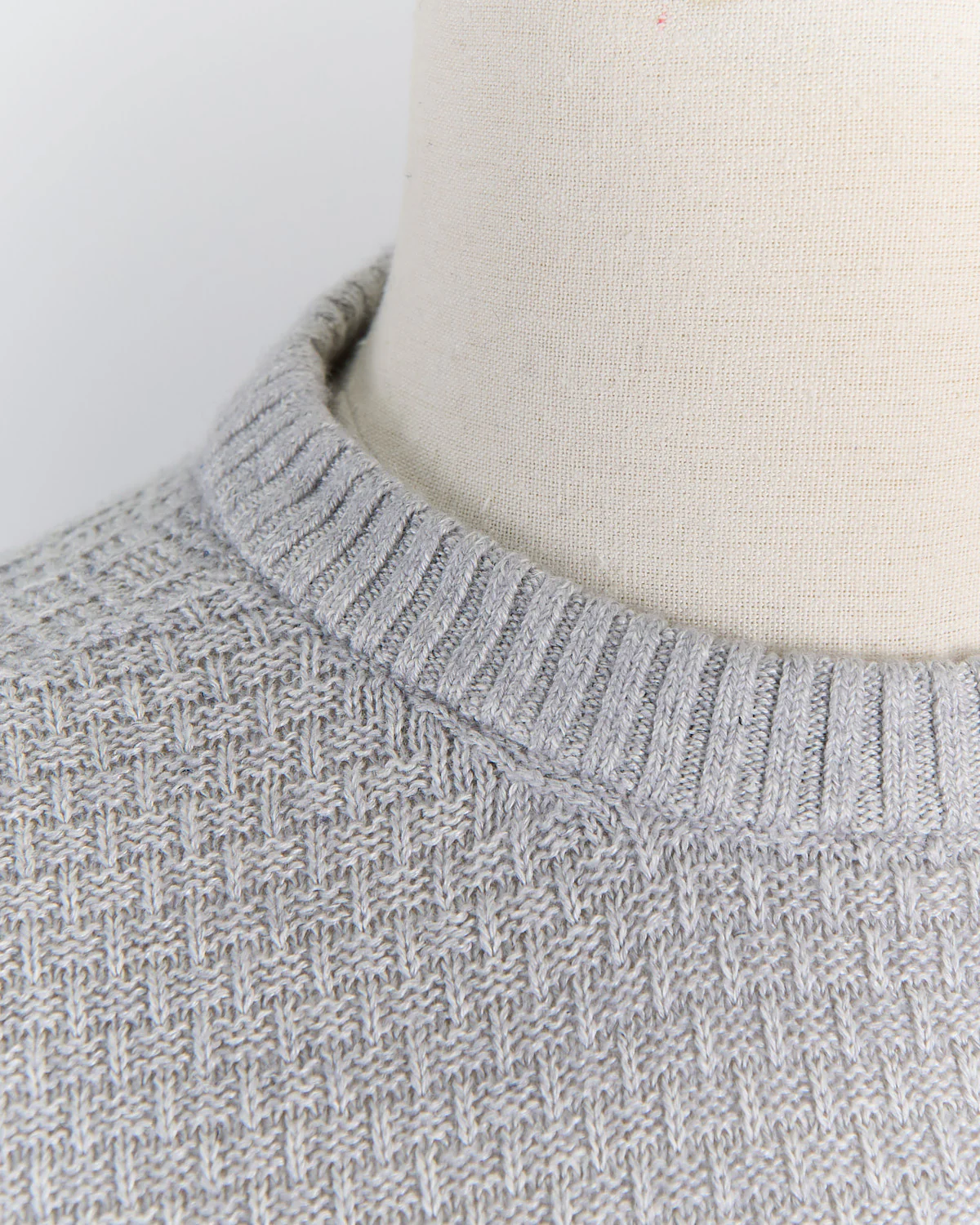 Cashmere & Linen Blend Half Basket Classic Crewneck Sweater - Image 3