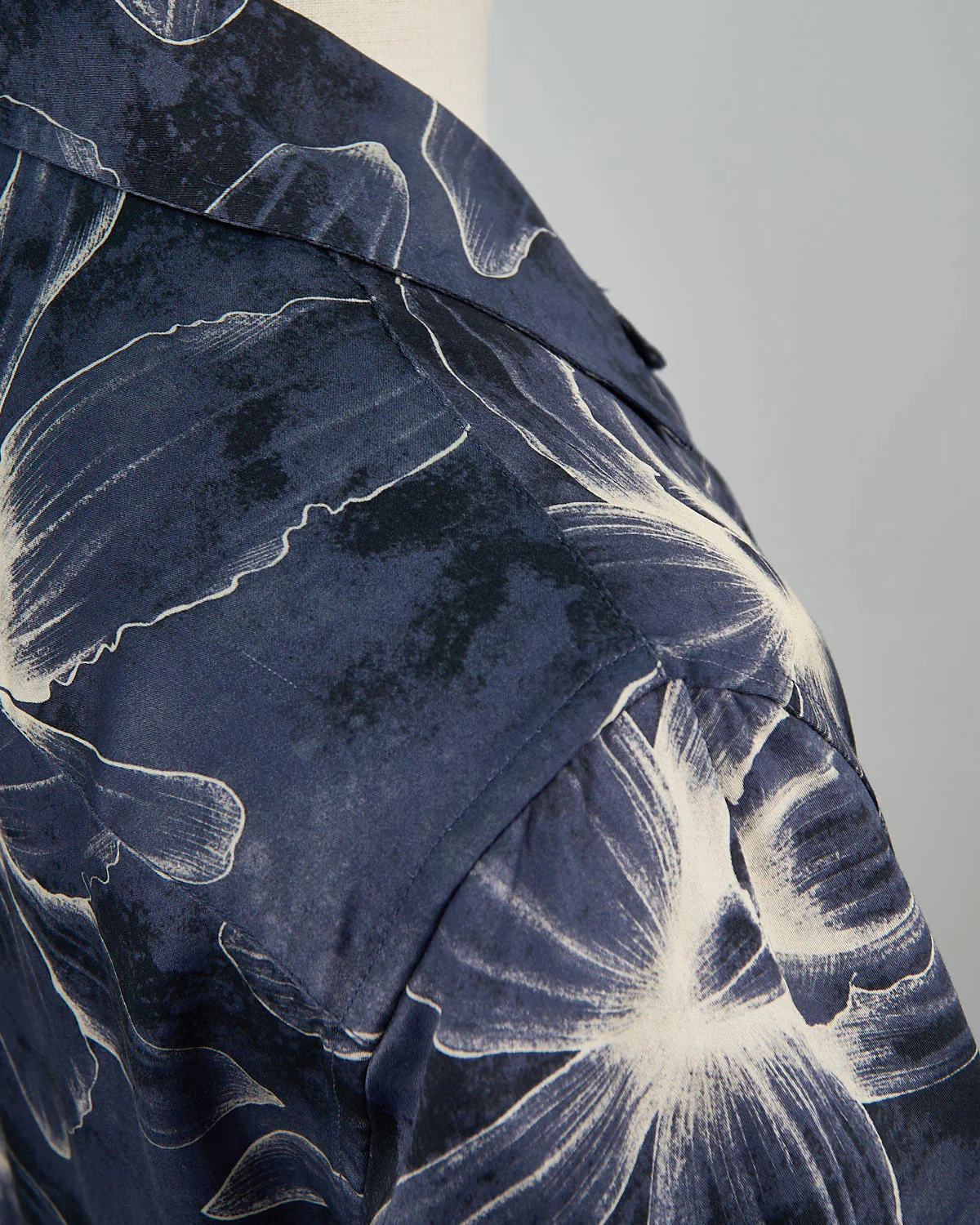 Dan Camp Collar Shirt - Image 5