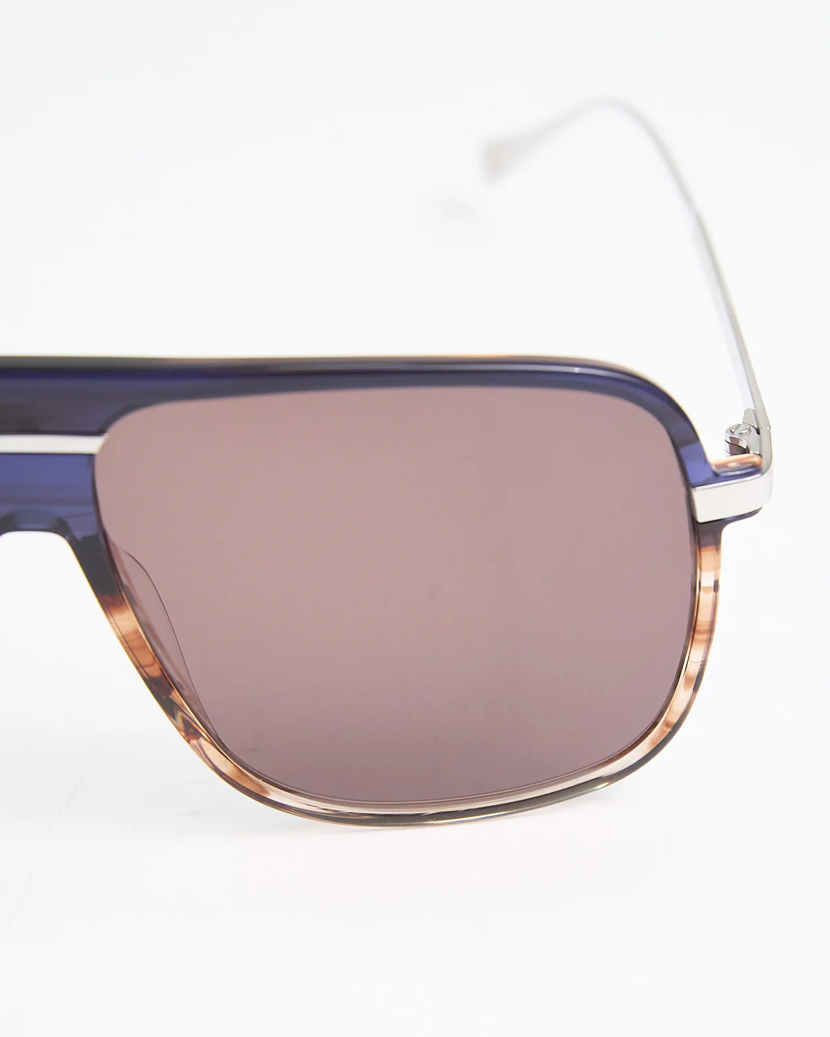 Navy Tortoise Gradient Aviator SJV562 Sunglasses - Image 6