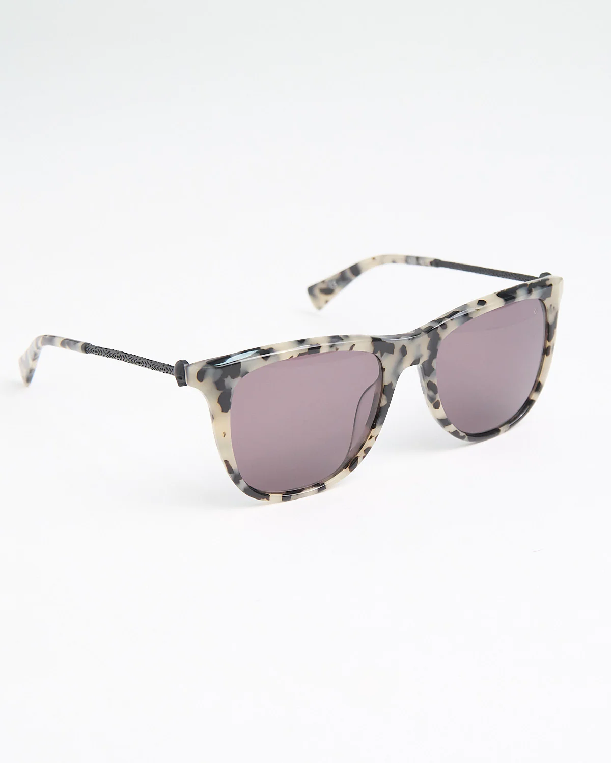 Tortoise Frame Classic Semi-Rounded V544 Sunglasses - Image 3