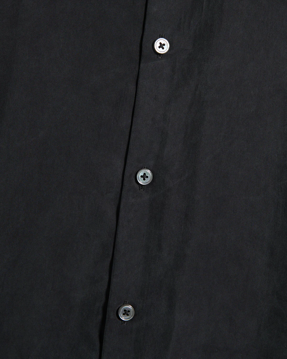 Slim Fit Shirt With Wire Inserted Collar - Image 3