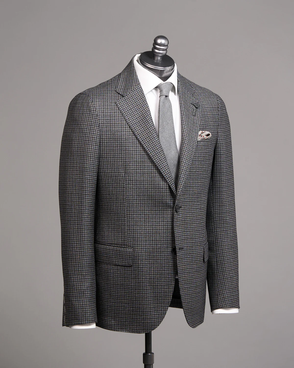 Elegant Houndstooth 'Iconic' Fit Twisted Wool Suit