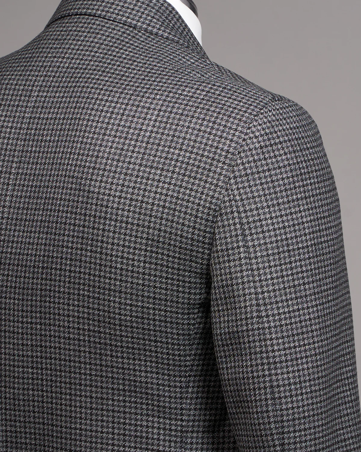 Elegant Houndstooth 'Iconic' Fit Twisted Wool Suit - Image 6