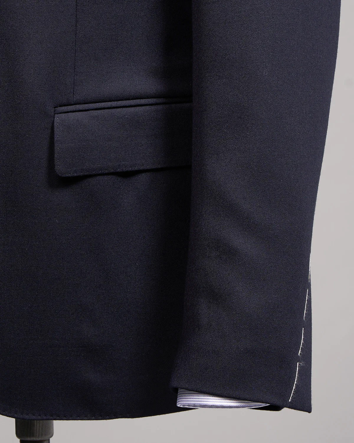 Solid Navy 'Iconic' Fit Stretch Worsted Flannel Wool Suit - Image 5