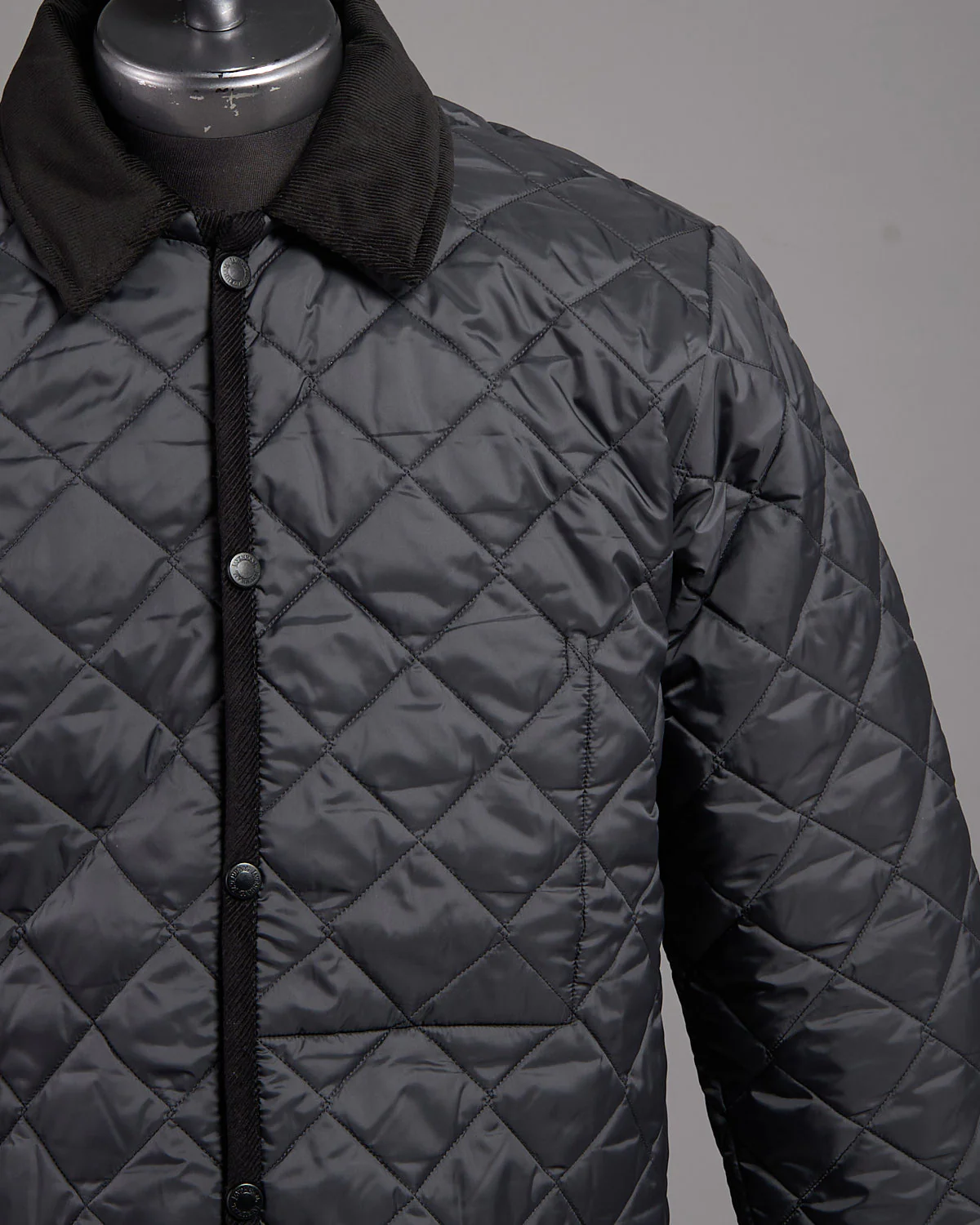 Denham Snap Front Diamond Quilted 100G Wadded Hybrid Coat - Image 2