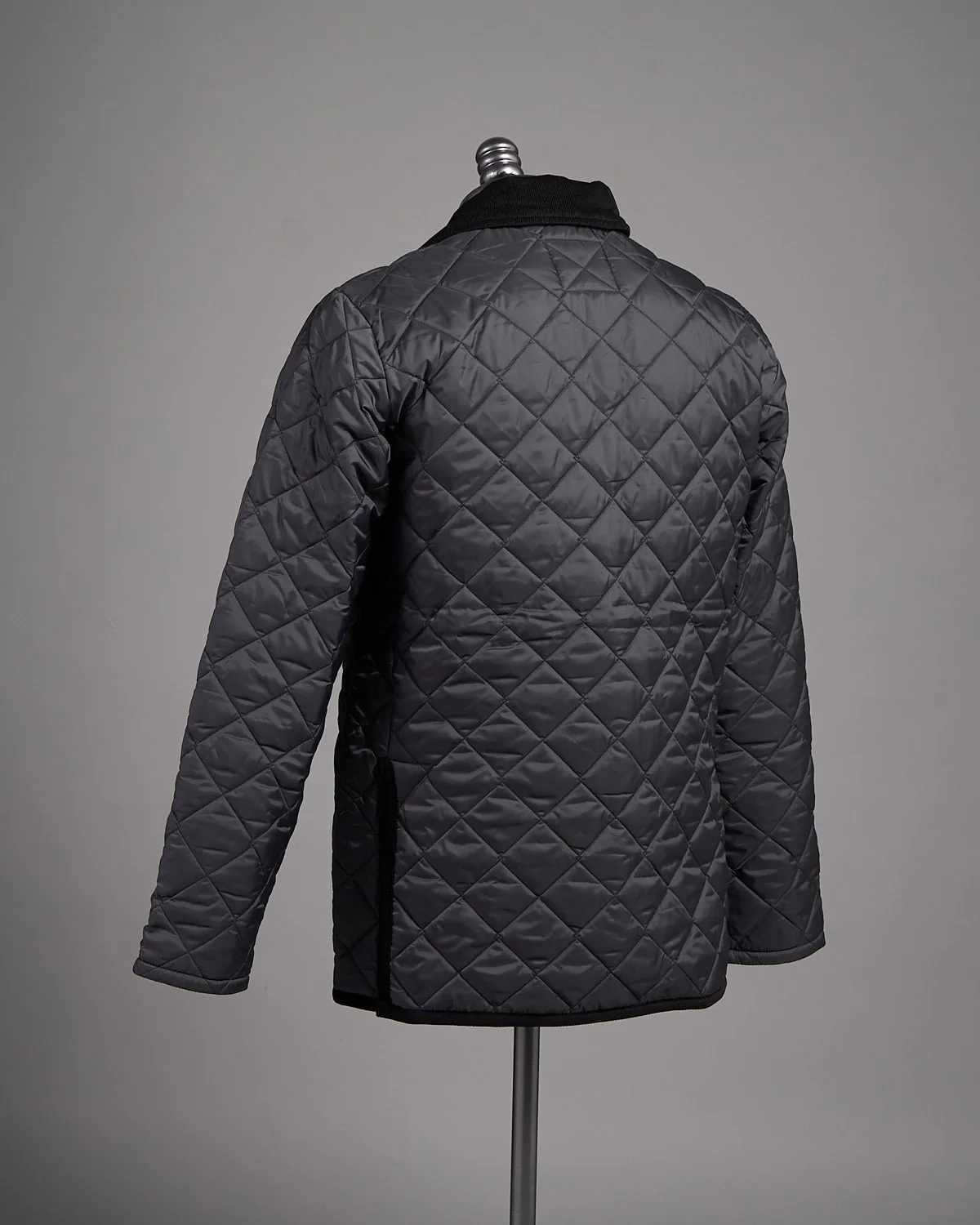 Denham Snap Front Diamond Quilted 100G Wadded Hybrid Coat - Image 3