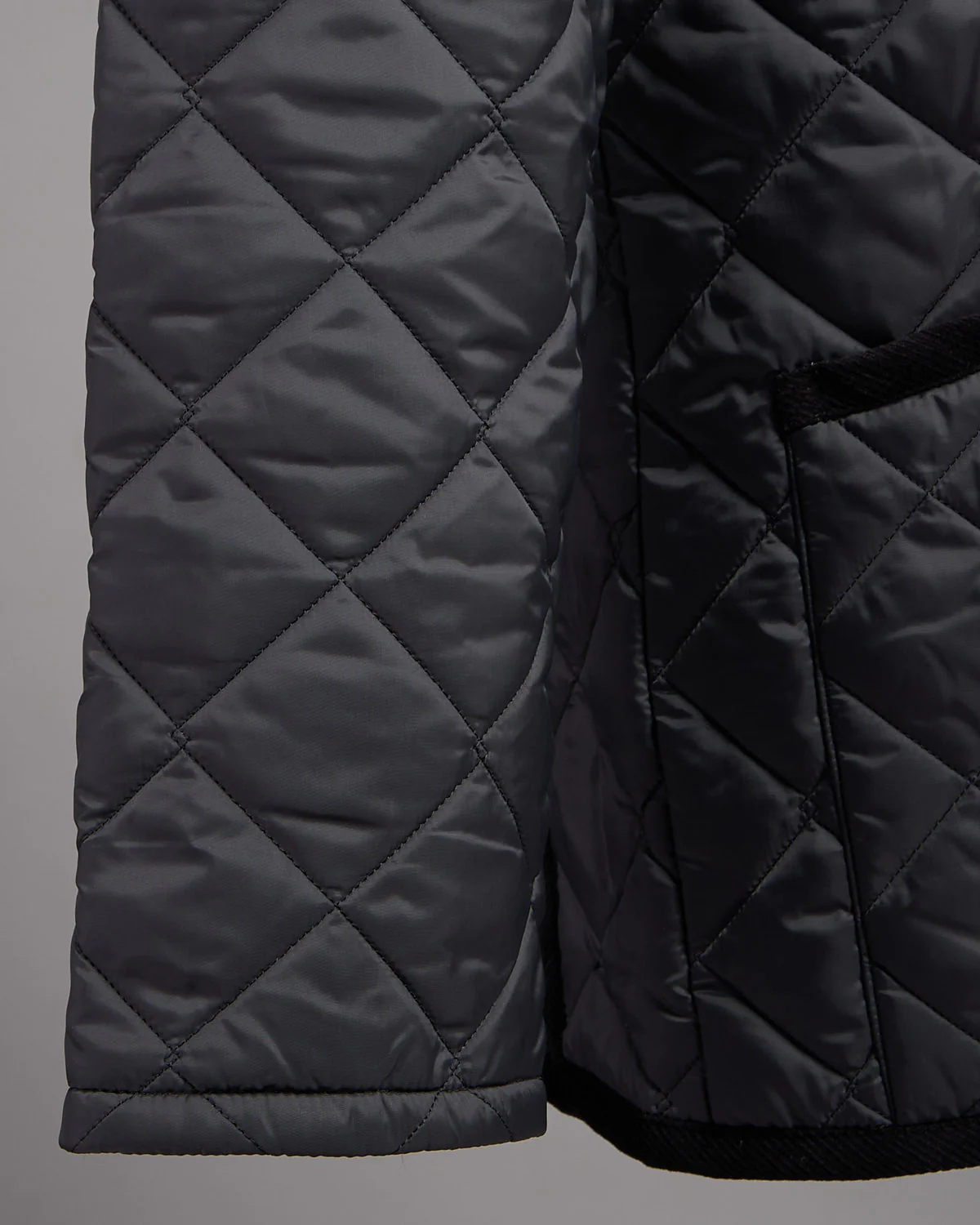 Denham Snap Front Diamond Quilted 100G Wadded Hybrid Coat - Image 7
