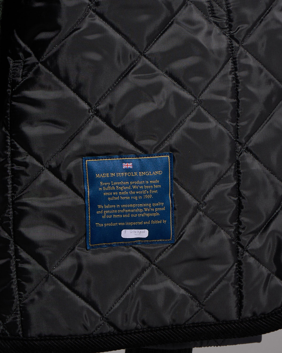 Denham Snap Front Diamond Quilted 100G Wadded Hybrid Coat - Image 8