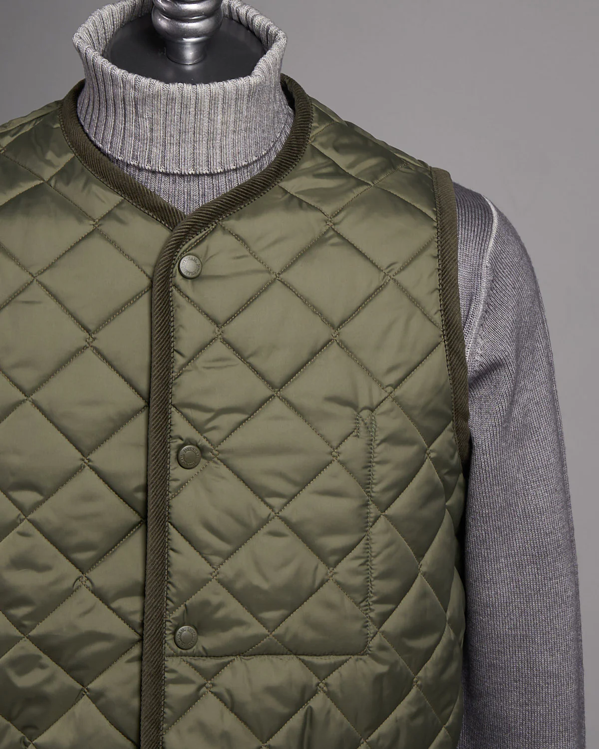 Thornham Diamond Quilted 100G Wadded Vest - Image 2