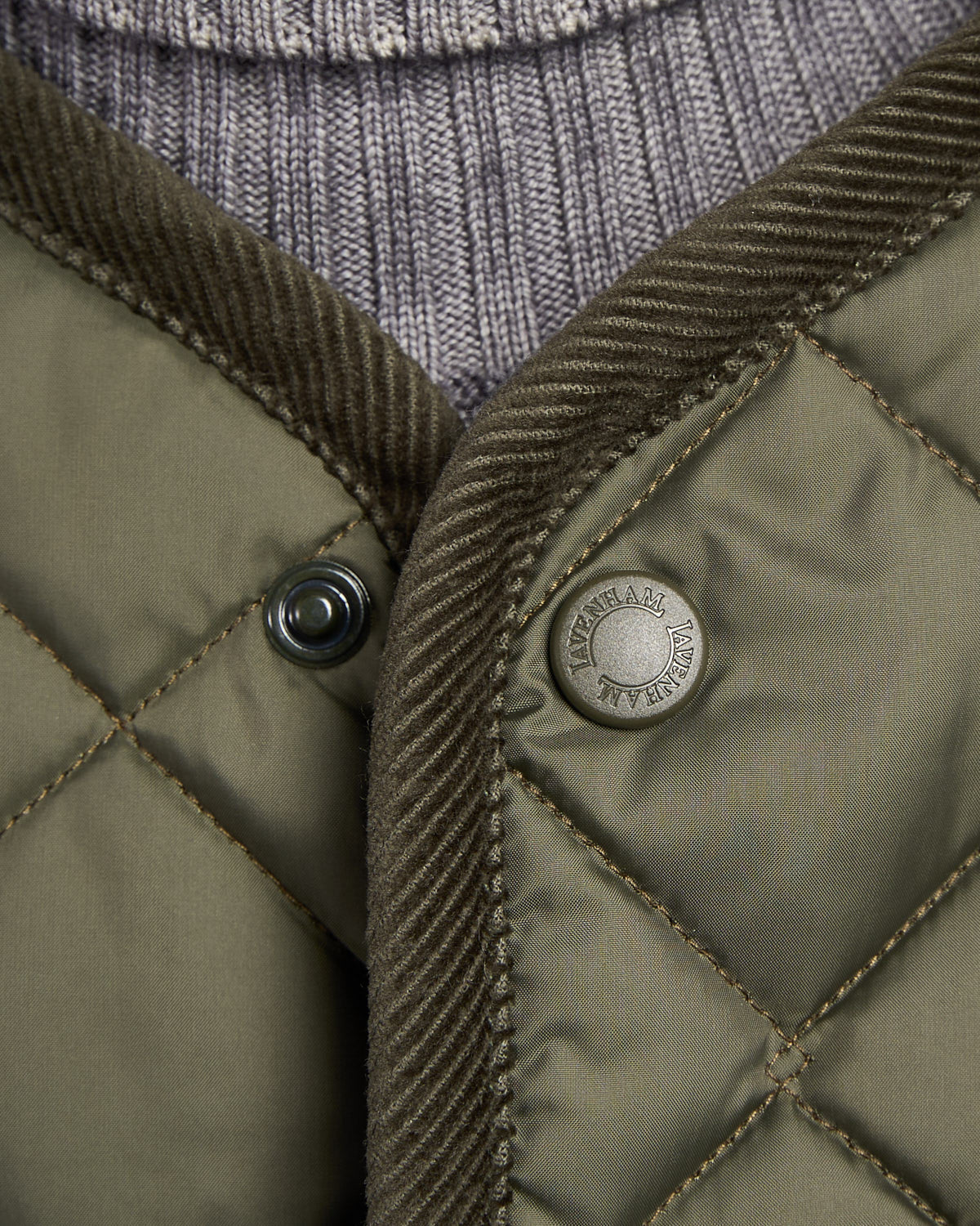 Thornham Diamond Quilted 100G Wadded Vest - Image 5