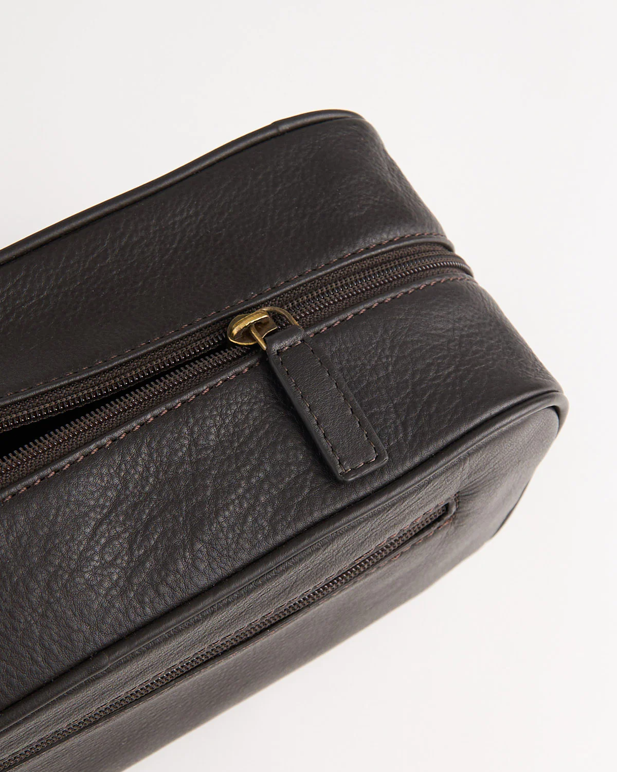 Brown Leather Toiletry Bag - Image 4