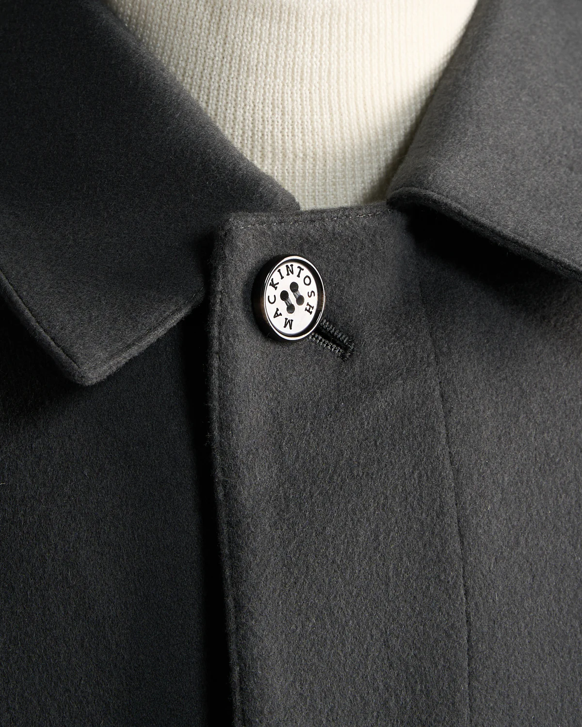 Dunkeld Long Wool Coat With Rain System - Image 6