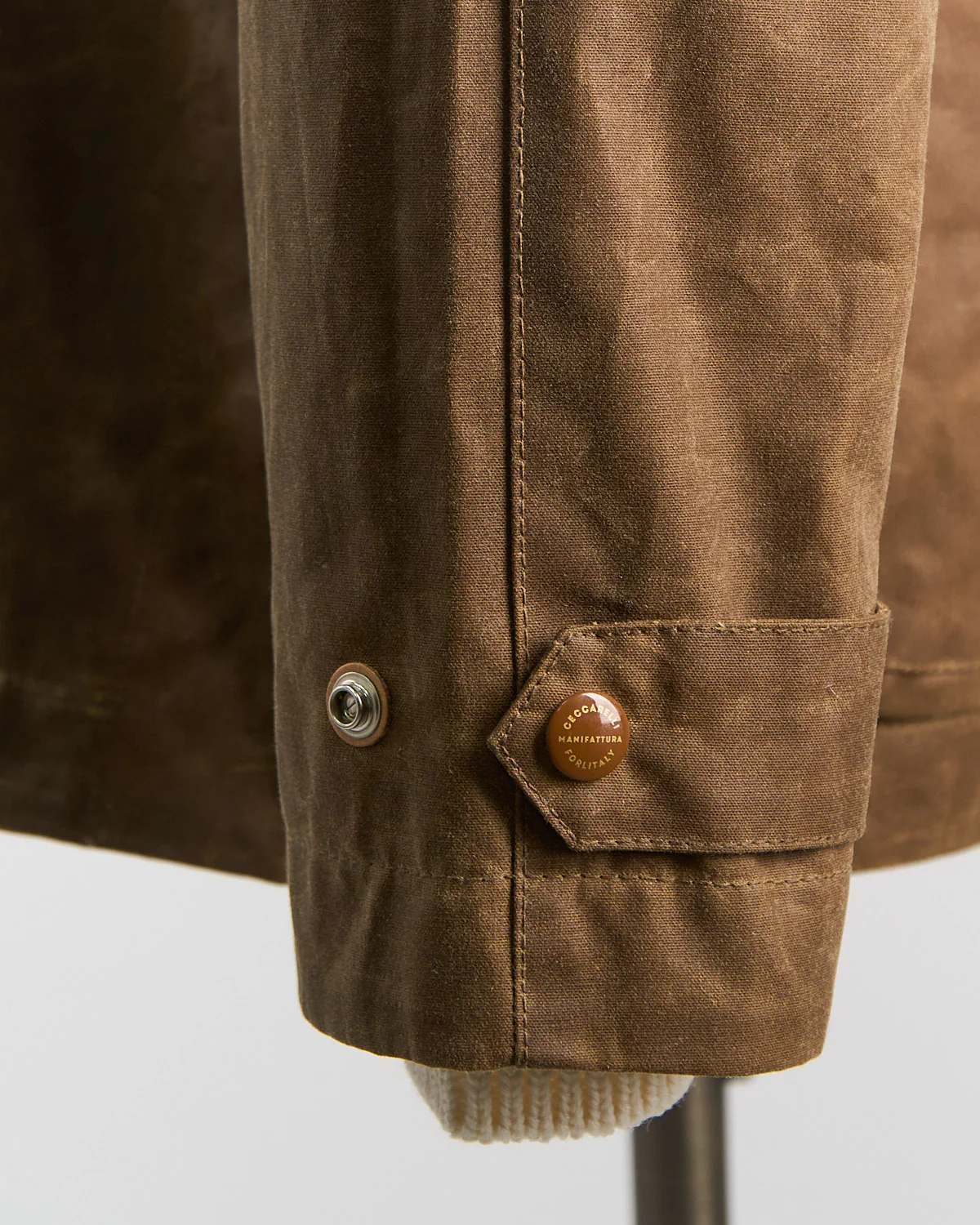 7071-Wx Rain Caban Classic Wax Jacket - Image 8