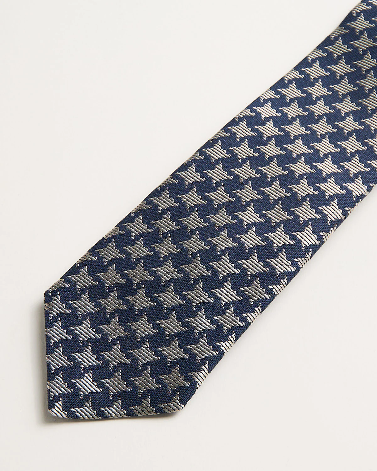 Silk Houndstooth Pattern Tie - Image 2